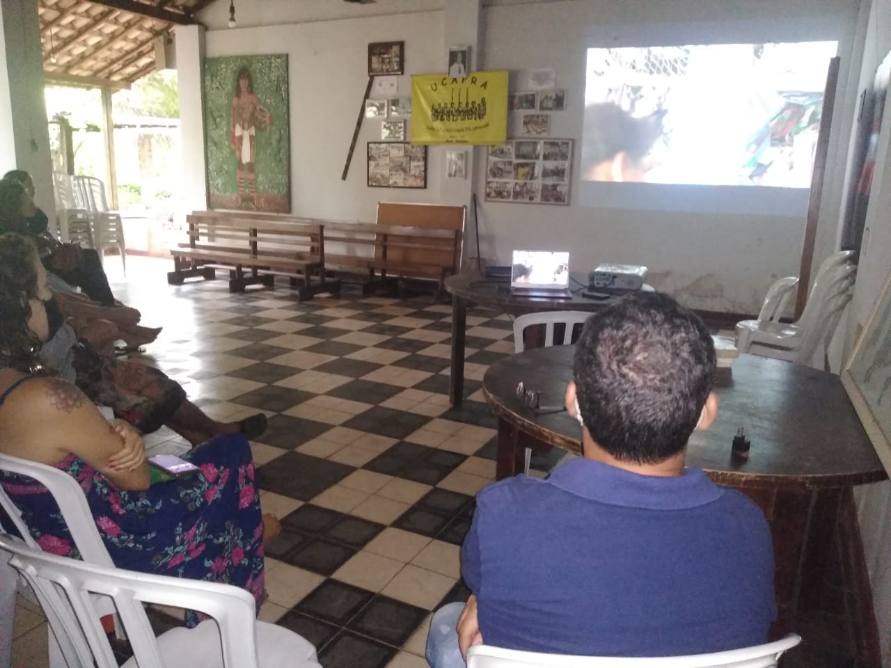 O filme foi exibido na cooperativa antes da estreia